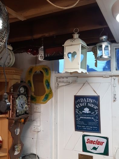 Lantern Metal