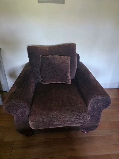 3 Piece Sofa Suite  3 Seater 2 Seater & Armchair