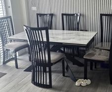 table and 6 chairs