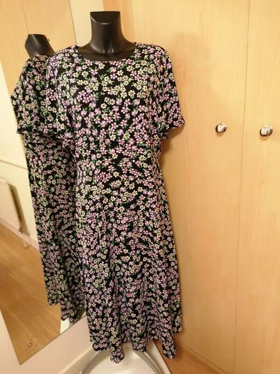 Women's Dress Nwot Size 16