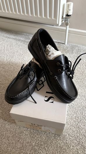 brand new Susst Gaby shoes .