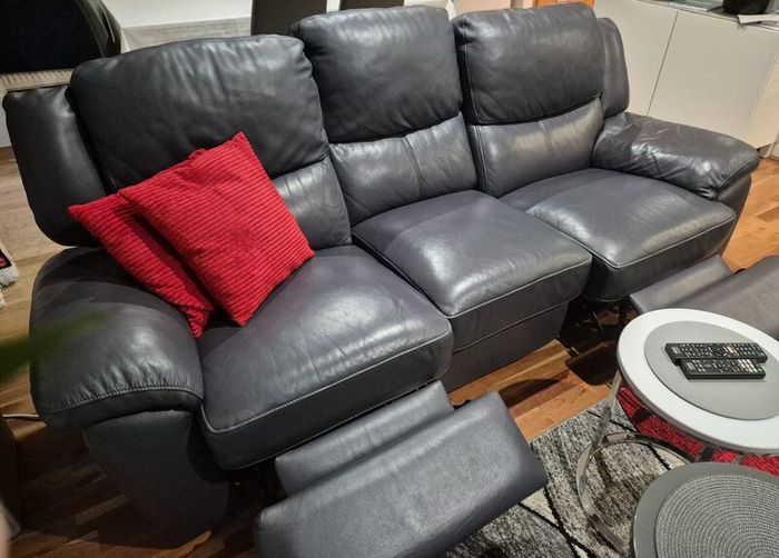 3 seater power recliner and power recliner grey real lethear