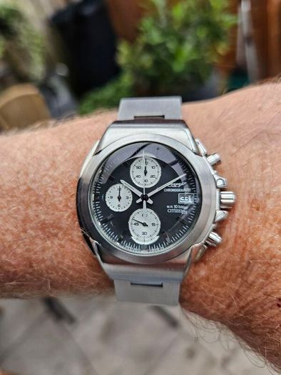 Watch Citizen OXY Chronograph.