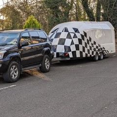 Motorsport shuttle trailer