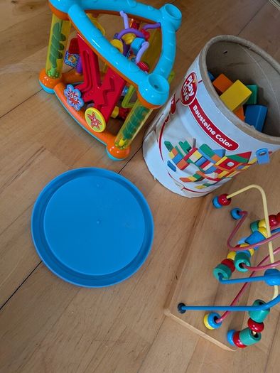 Free toys 6m+