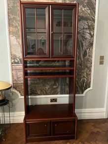 Bookcase / display storage