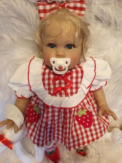 Reborns By Laura.  Stunning 23inch, 7lb Reborn Doll.  Welcome To View