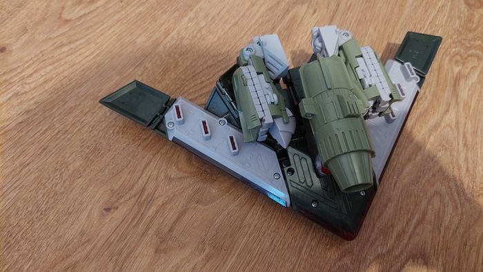 Transformer  / toy / dreadwind