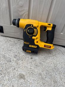 DeWALT DCH253 18V XR SDS-Plus Rotary Hammer Drill