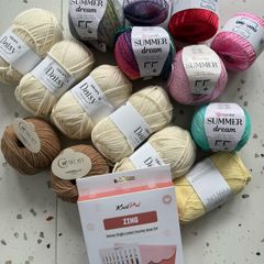 Bundle of brand new yarns