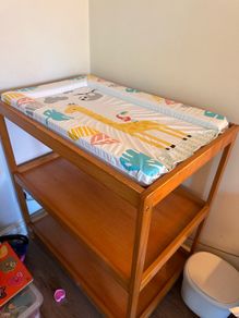 baby changing unit and mat