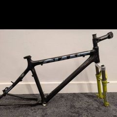 Giant Xtc frame and fork