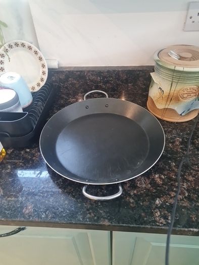 Pans x3