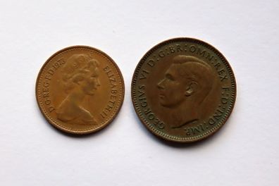 2 old British coins half new penny & farthing