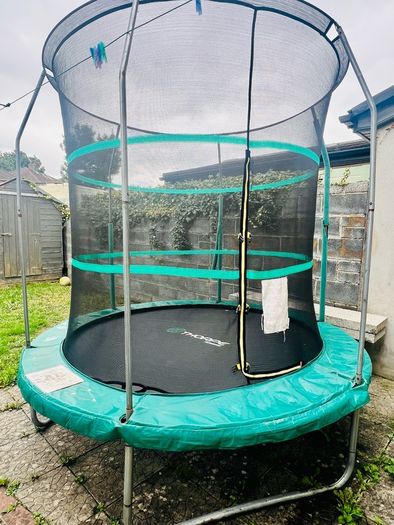 8ft trampoline