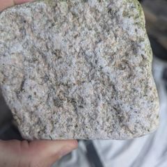 Oatmeal Granite Setts 100 x 100 x 50mm
