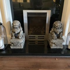 Foo Dogs