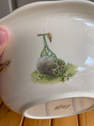 Beautiful Rare Vintage Aynsley Fine Bone China Edwardian kitchen garden - Jug and Wash Bowl
