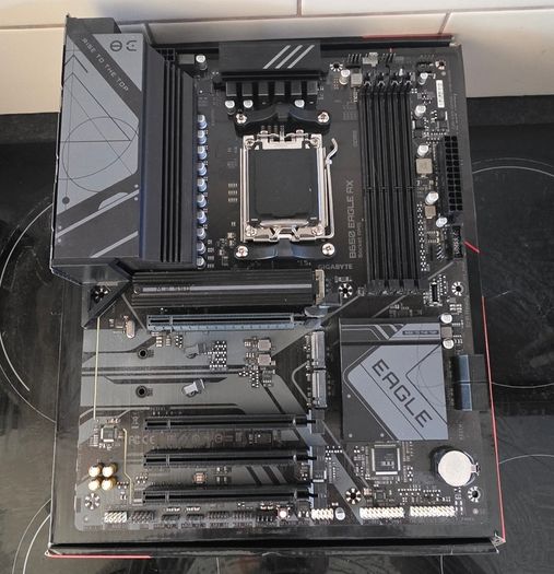Gigabyte B650 Eagle AX Motherboard