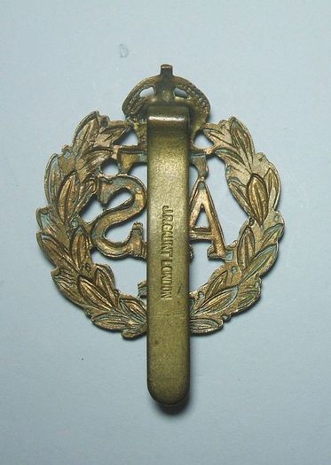 REGIMENTAL CAP BADGES (brass & bi-metal) - 5 original types (see below), militaria lot C.