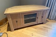 Solid Oak Corner TV Unit / Media Cabinet  Excellent Condition