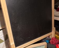 kids easel