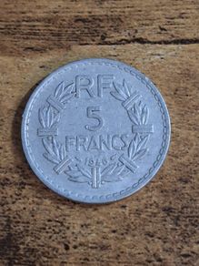 France 1946, 5 Francs Coin - free standard postage
