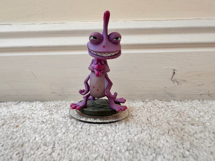 Disney Infinity Monsters Inc Randall Boggs Character Action Figure Used Please see photos