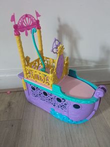 arial little mermaid boat