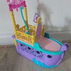arial little mermaid boat