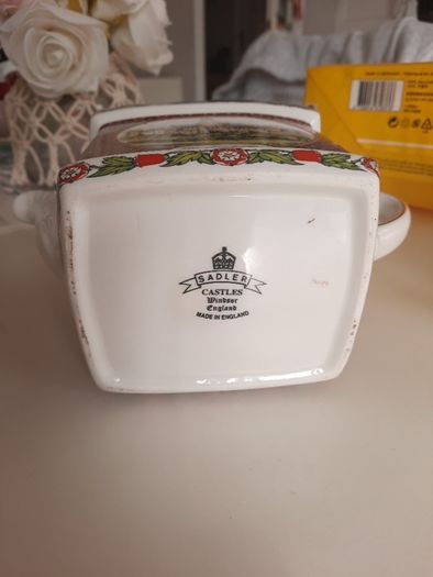 Sadler Windsor Castle teapot
