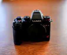 Panasonic Lumix S1Rii Full Frame Mirrorless Camera Body, 44.3MP Partially Stacked Sensor, 8K Video, 40FPS, ProRes RAW