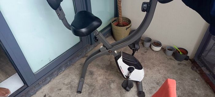 indoor exercise bike