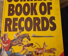 Guinness Book Of Records 1978 Edition.  Large Volume Hardback In Good Condition. See Photos For Same.