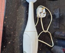 Hand mixer
