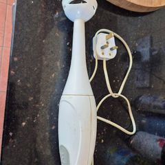 Hand mixer