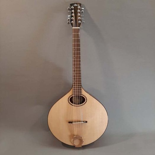 Nyberg Flat-top Mid-Scale Cittern