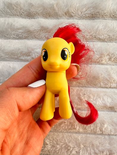 My Little Pony G4 Wedding Flower Fillies Apple Bloom approx. 7 cm. Used Please see photos