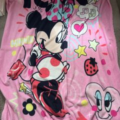 minnie mouse fleece blanket