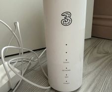 5g Three broadband router
