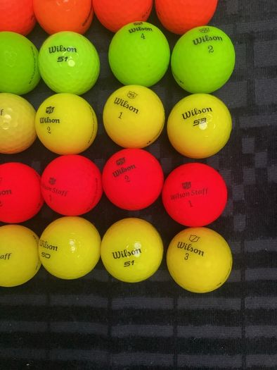 30 Wilson Coloured Balls