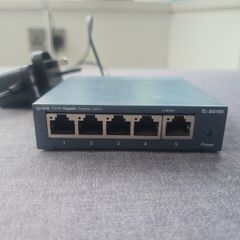 T-P Link 5 port Gigabit Switch