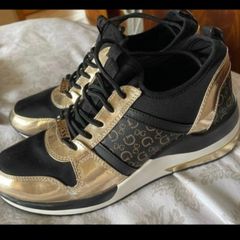 guess trainers