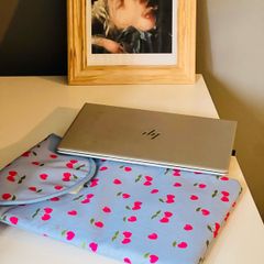 Laptop case cherry