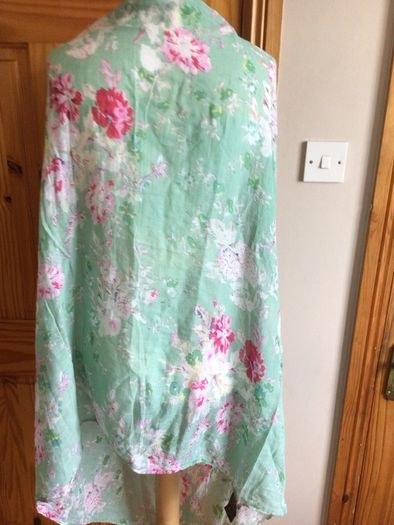 Beautiful Pastel Green Floral lightweight Snood Scarf
