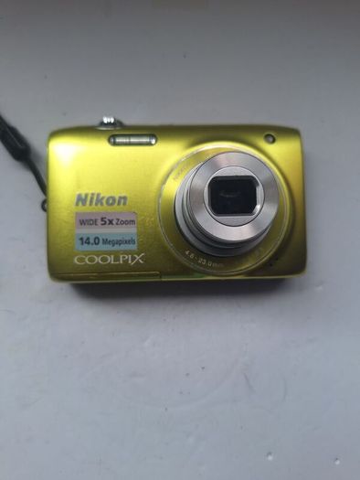 Nikon Coolpix S3100 14 mp digital camera