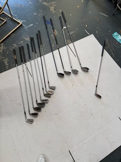 set golf clubs