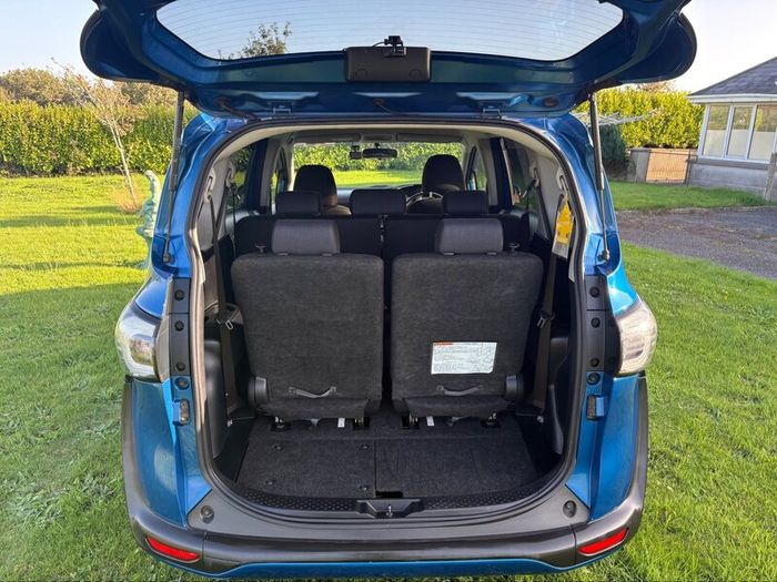 Toyota Sienta 1.5 Hybrid Automatic 7 Seater