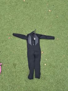 Kids O'Neil wetsuit UK 4
