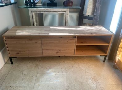 As New - Stunning Wooden TV Table - Coffee Table - Cabinet